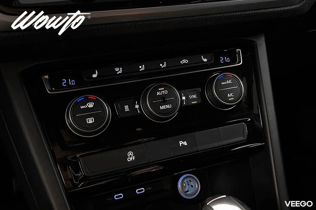 Volkswagen Touran 2.0 TDI DSG 150HK 7-Sits R-Line /Drag/Värm 110kW