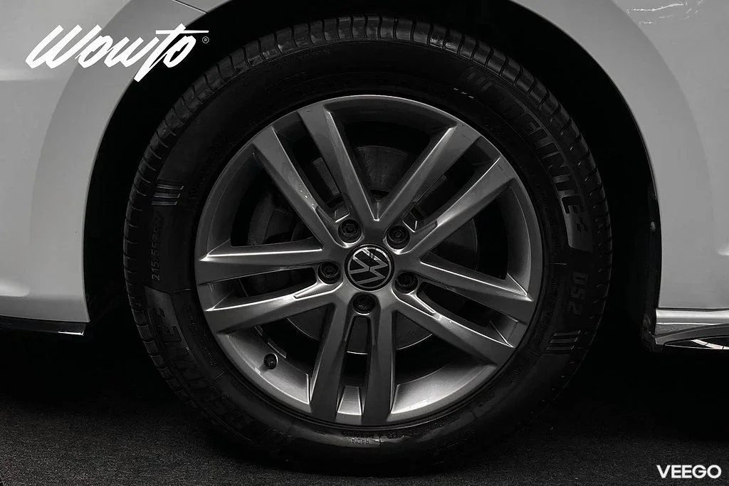 Volkswagen Touran 2.0 TDI DSG 150HK 7-Sits R-Line /Drag/Värm 110kW