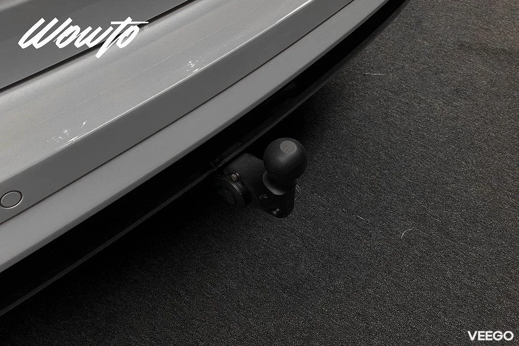 Volkswagen Touran 2.0 TDI DSG 150HK 7-Sits R-Line /Drag/Värm 110kW