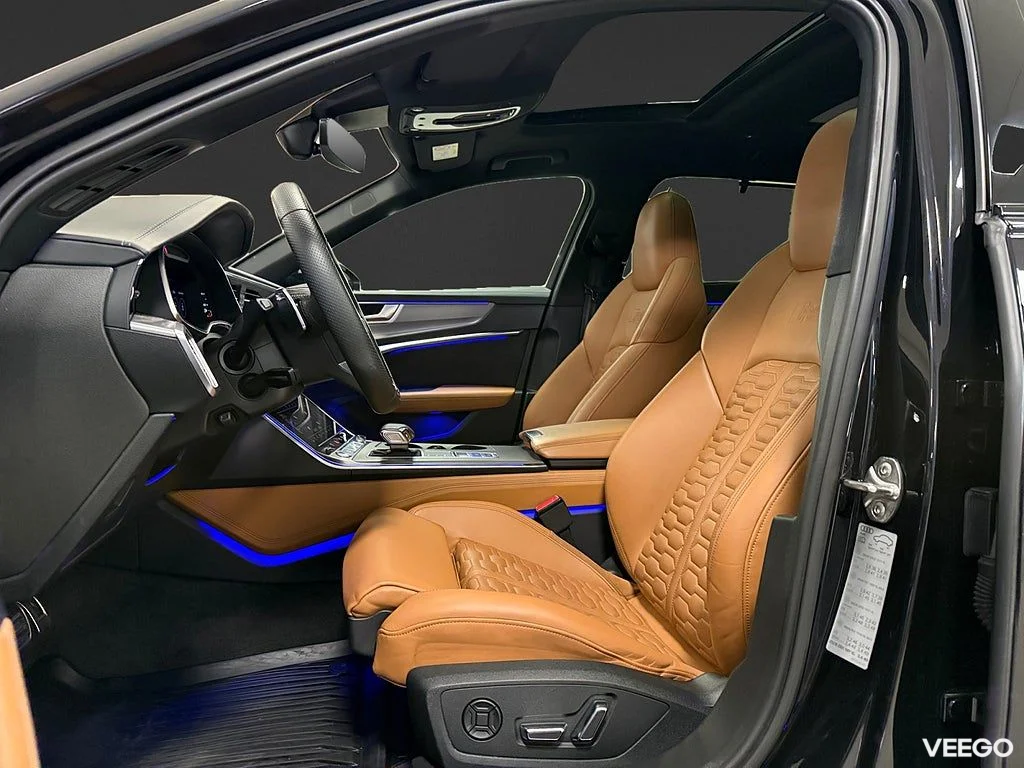 Audi RS 6 Avant 600HK /Night Vis /Kolfiber /Pano /Sv-Såld 441kW