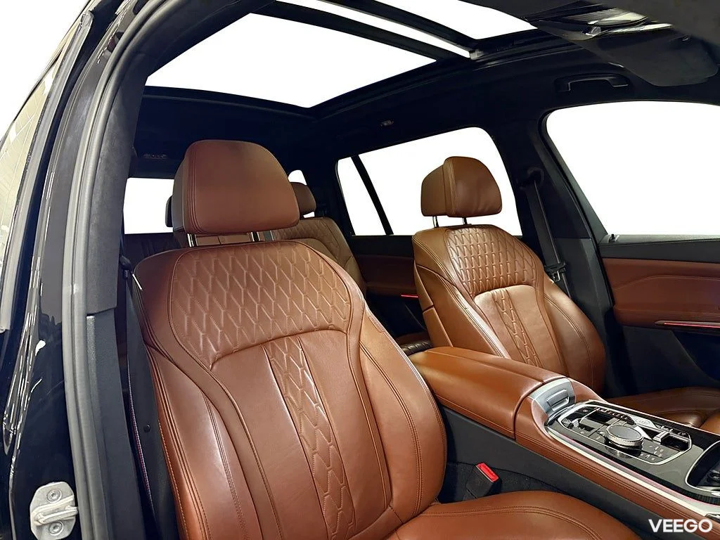 BMW X7 xDrive40d 352HK 7-Sits M-Sport Pro /Sky Lounge /Spec 259kW