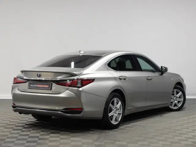 Image of Lexus ES 300h - 2.5 131kW