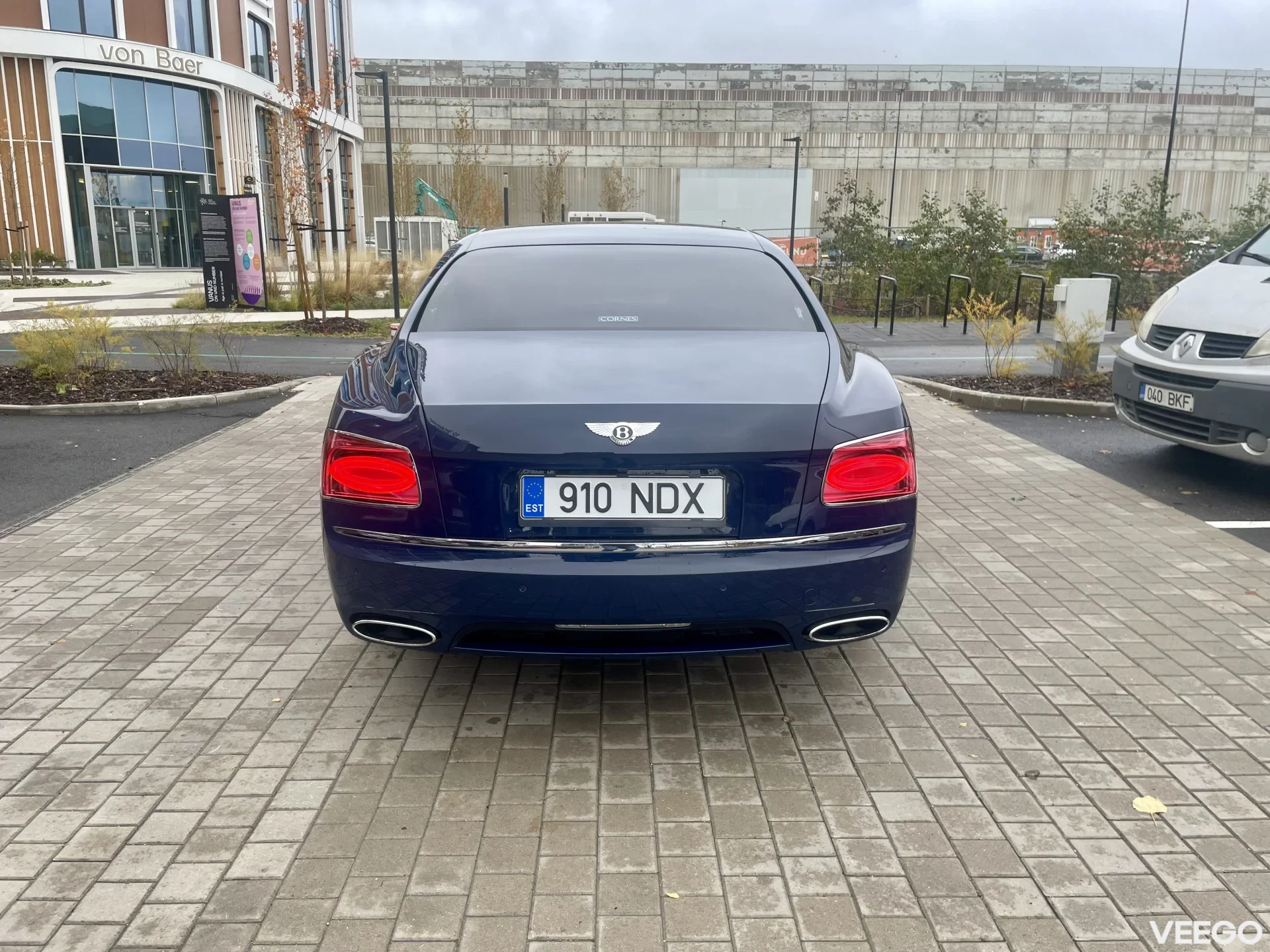 Bentley Flying Spur 6.0 460kW