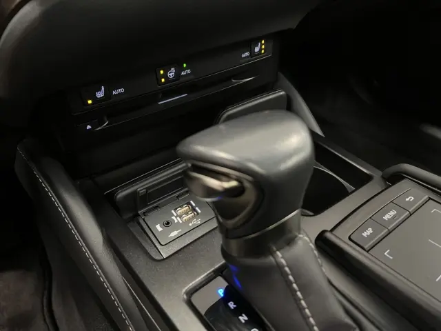 Image of Lexus ES 300h - 2.5 131kW