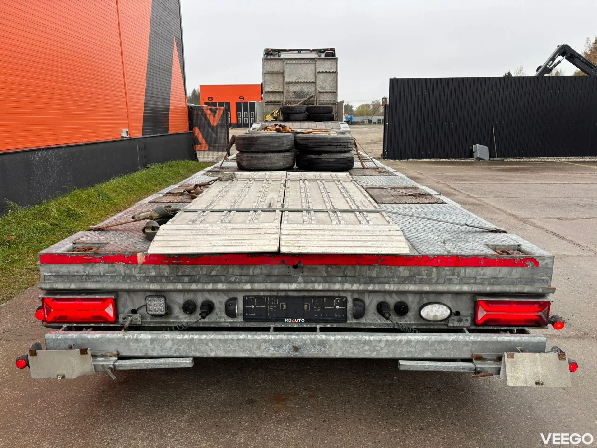 Humbaur HTS30 SAF AXLES / REAR AXLE STEERING