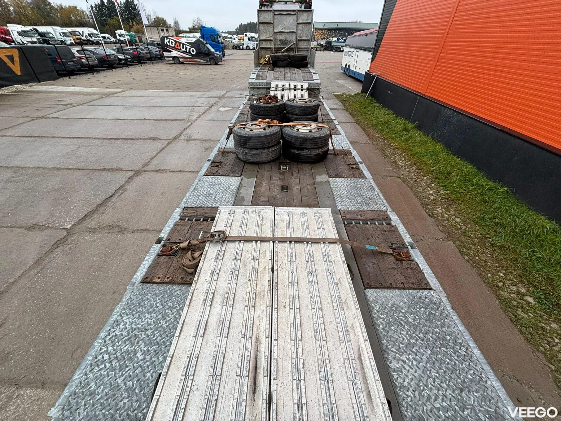 Humbaur HTS30 SAF AXLES / REAR AXLE STEERING