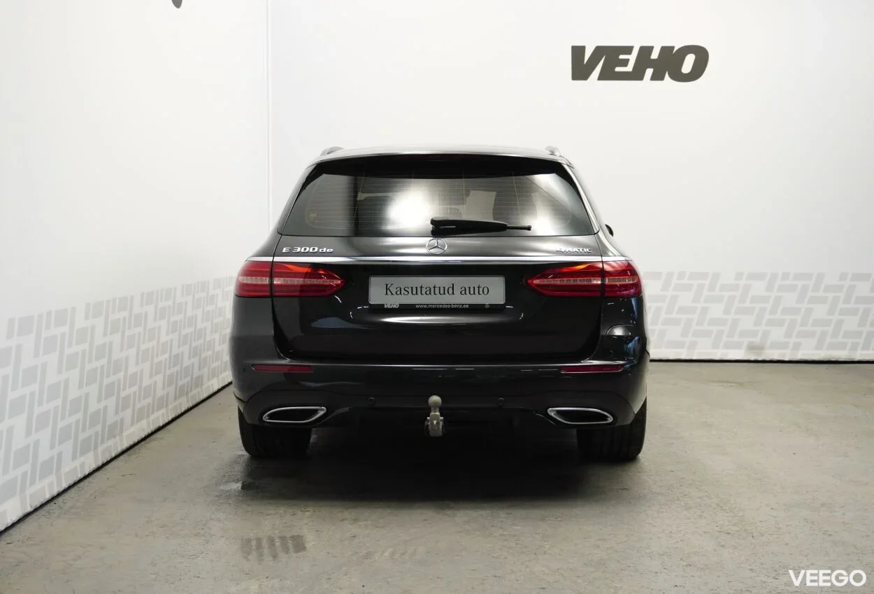 Mercedes-Benz E300 de 4Matic AMG Line 143kW