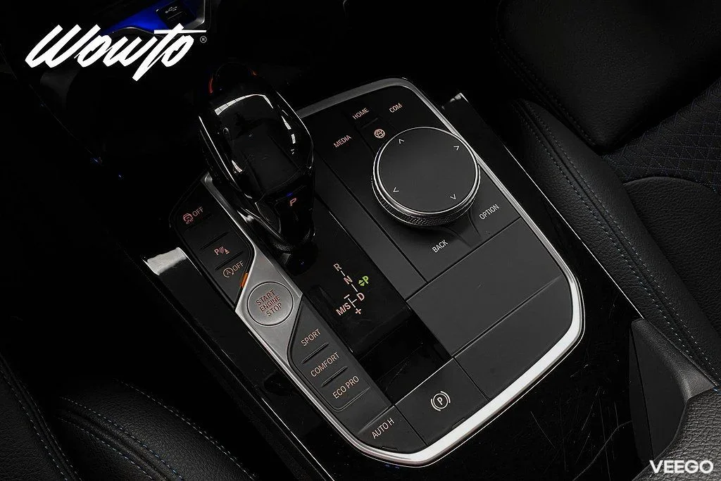 BMW M135 i xDrive Steptronic 306HK /Shadowline /Cockpit 225kW