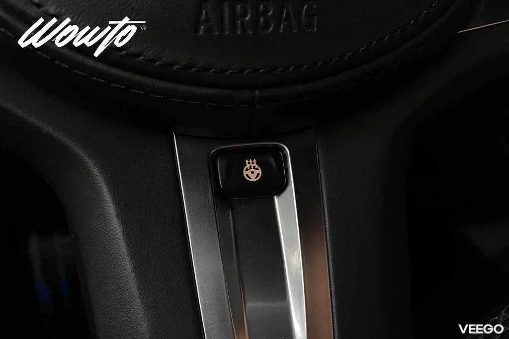 BMW M135 i xDrive Steptronic 306HK /Shadowline /Cockpit 225kW