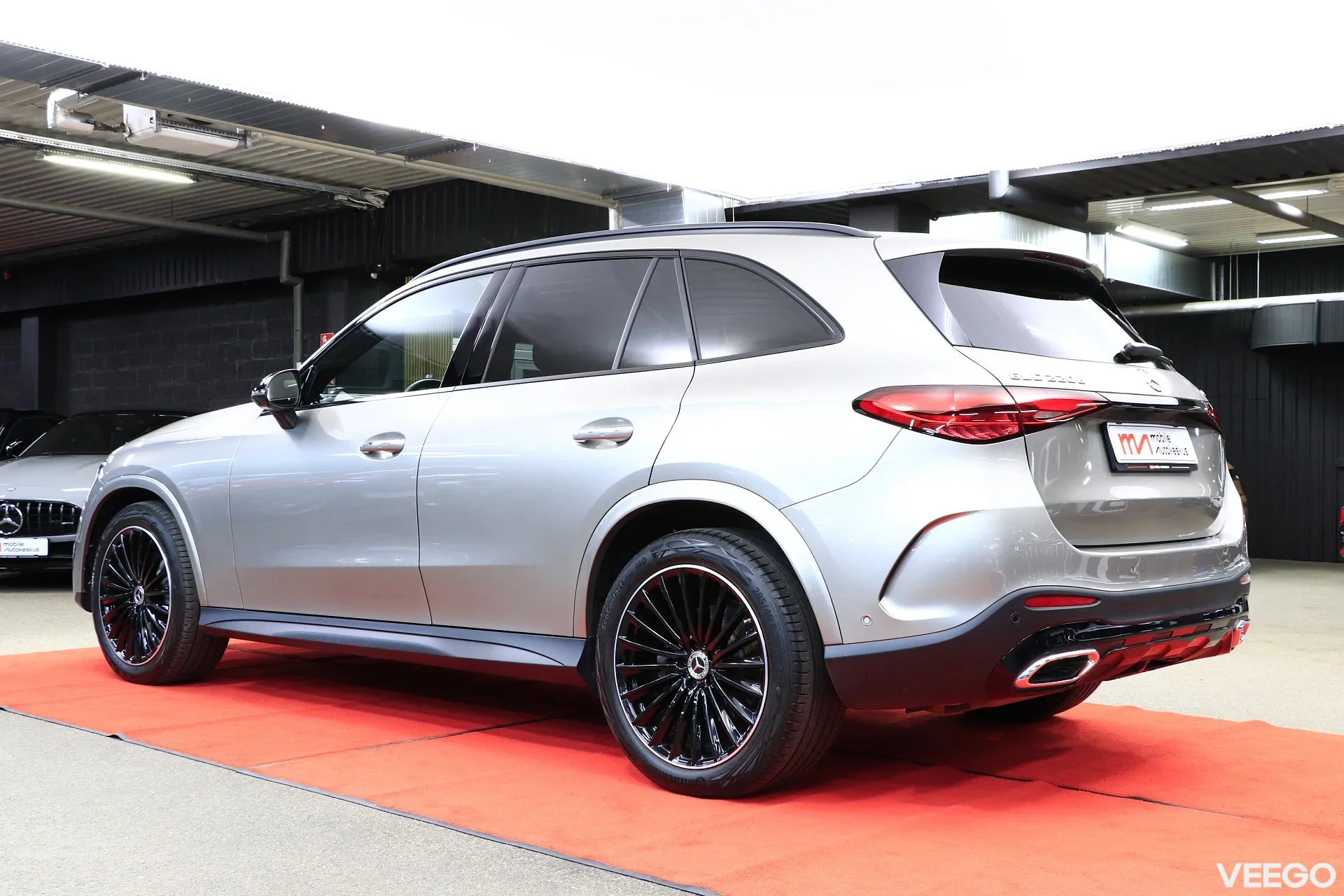 Mercedes-Benz GLC220 2.0 145kW