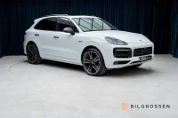 Porsche Cayenne E-Hybrid Platinum 3.79% Pano BOSE 360 Drag 340kW thumbnail