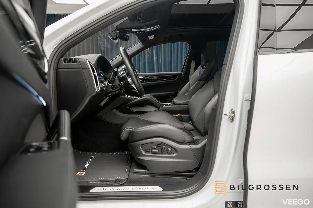 Porsche Cayenne E-Hybrid Platinum 3.79% Pano BOSE 360 Drag 340kW