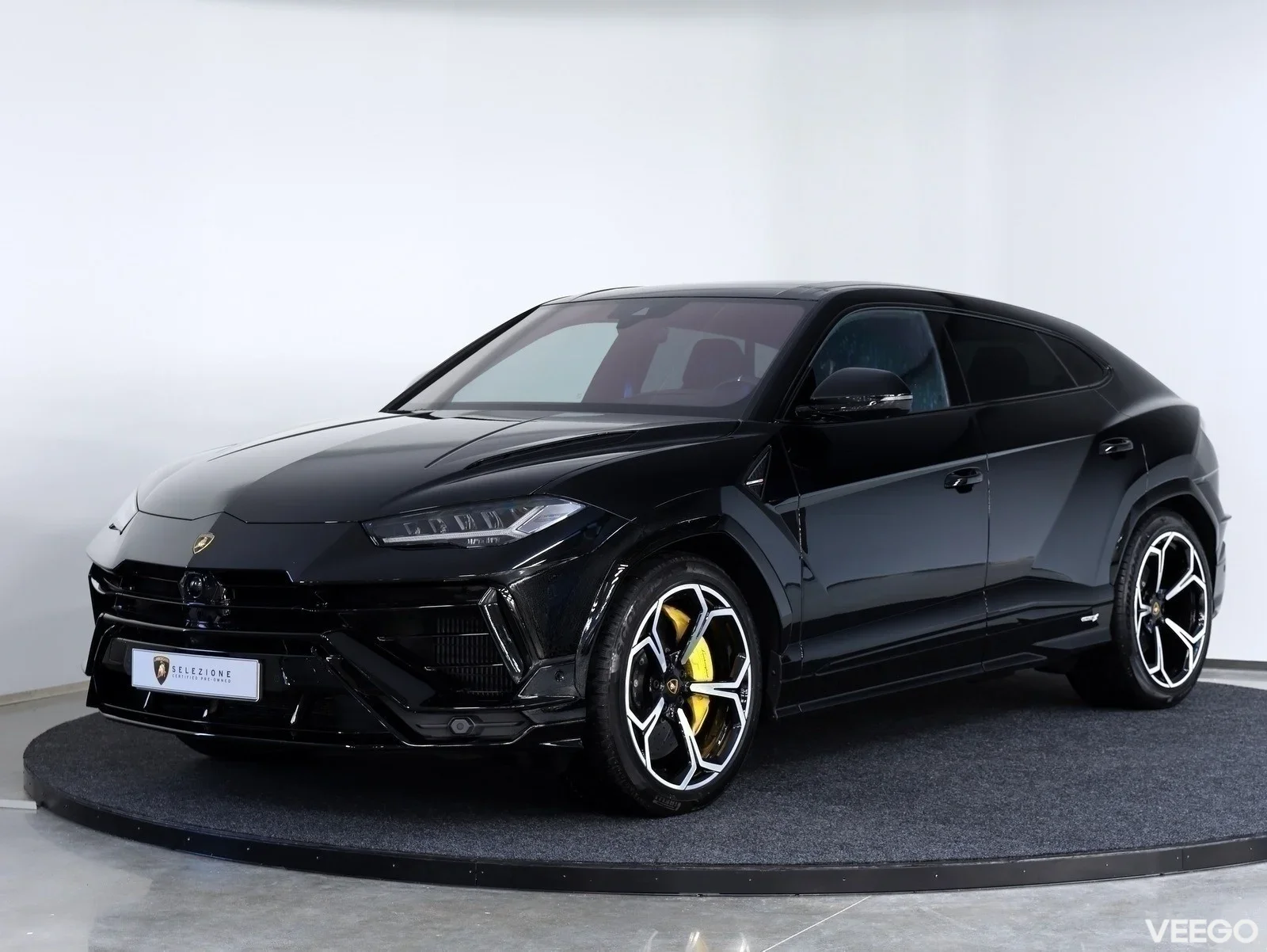 Lamborghini Urus - 490kW