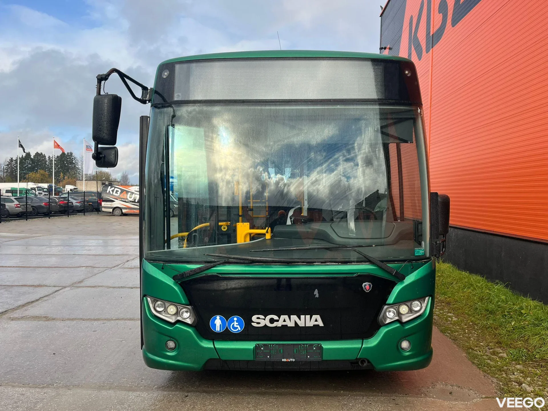 Scania K 280 44 SEATS / AC / AUXILIARY HEATER / WHEELCHAIR RAMP 206kW