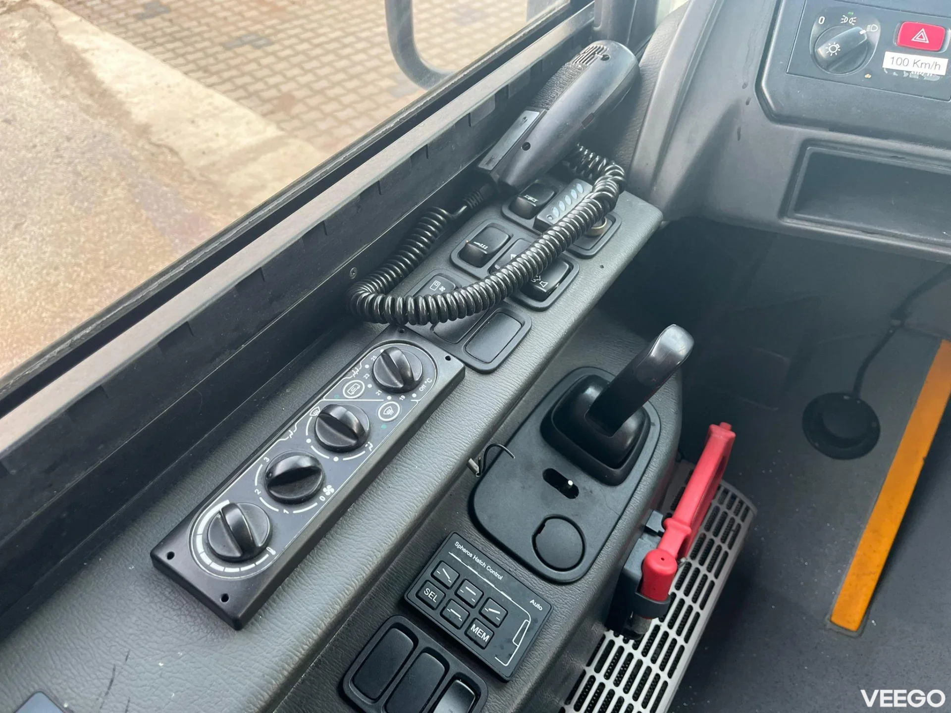 Scania K 280 44 SEATS / AC / AUXILIARY HEATER / WHEELCHAIR RAMP 206kW