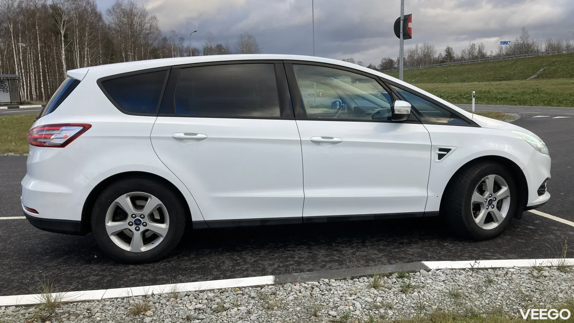 Ford S-MAX 2.0 110kW