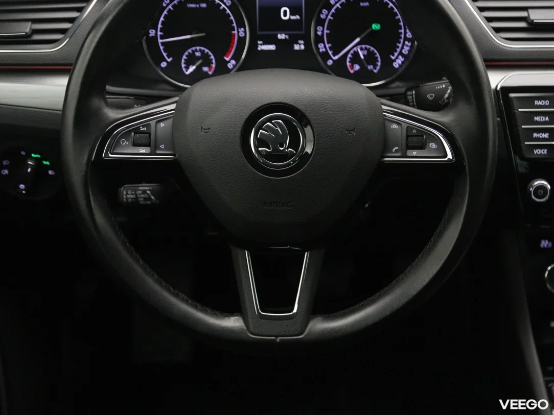 Skoda Superb 1.6 88kW