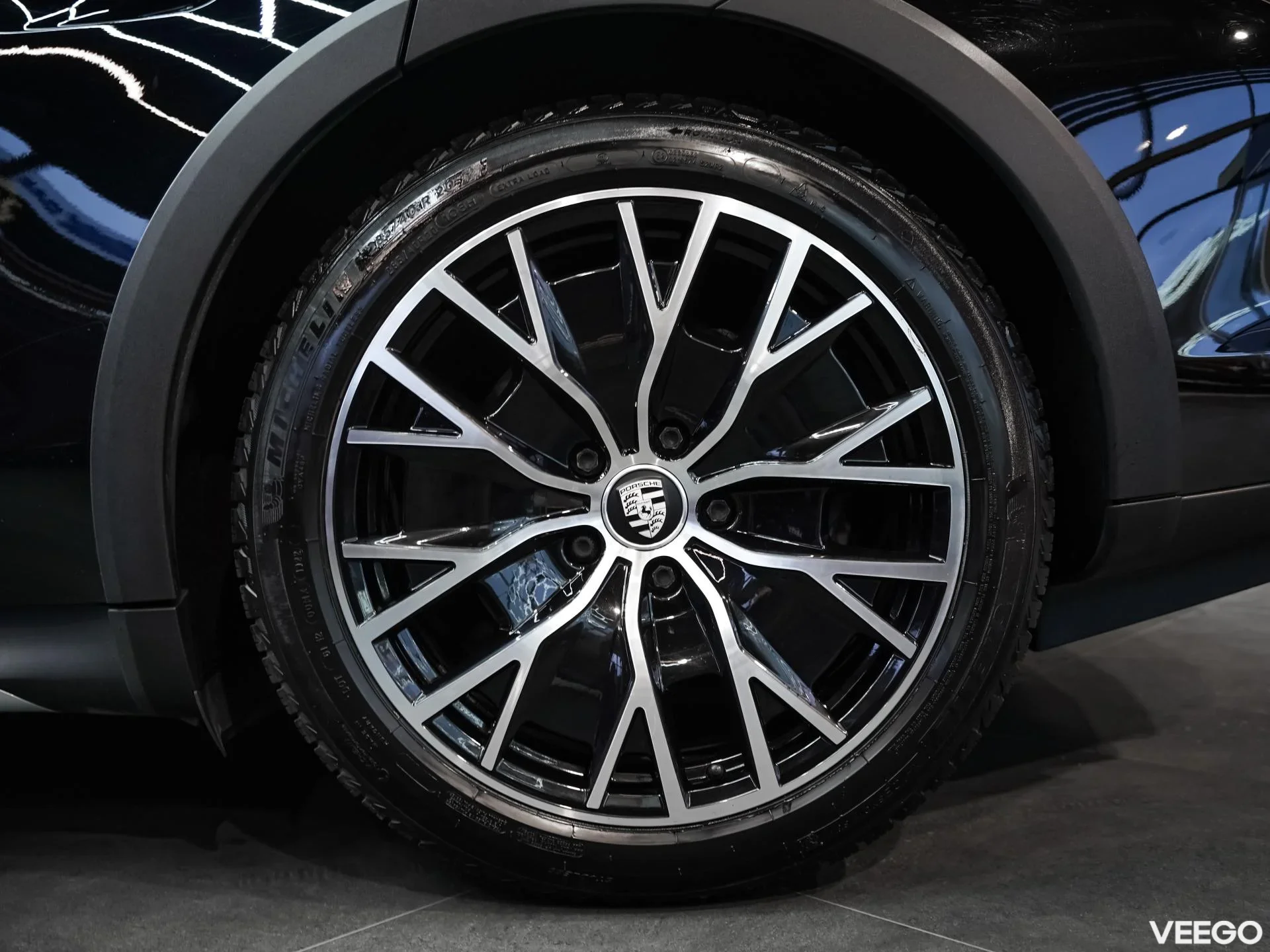 Porsche Taycan 350kW