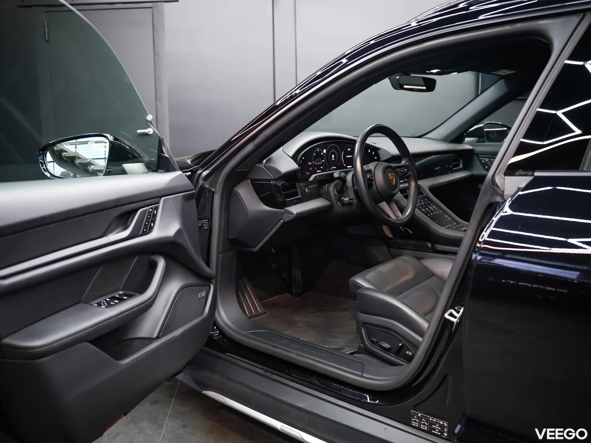 Porsche Taycan 350kW