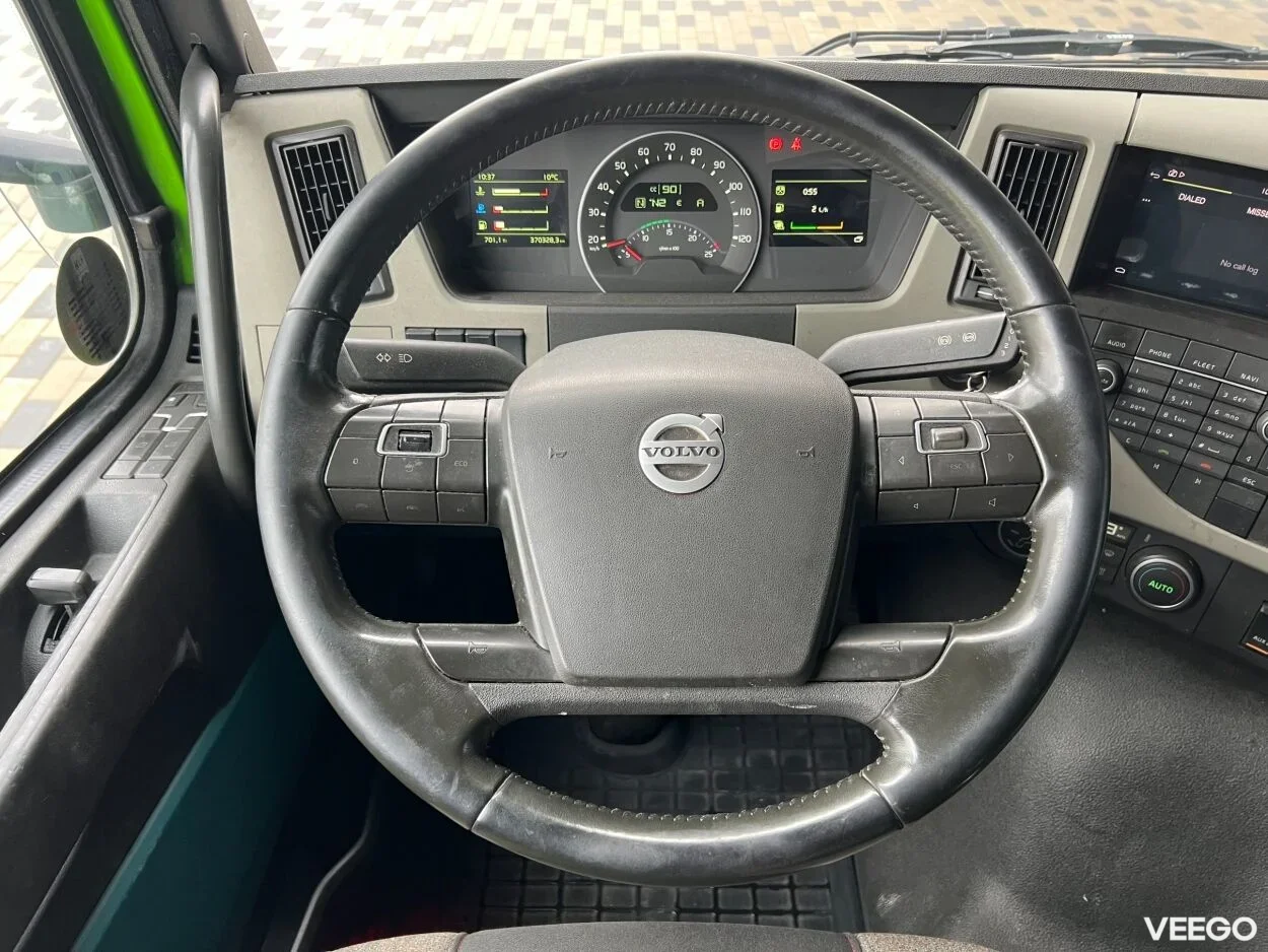 Volvo FM 370 Külmik Carrier avatava küljega 10.8 278kW