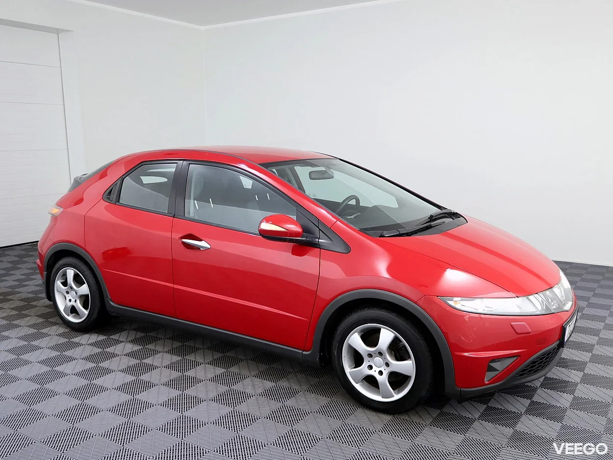 Honda Civic 1.8 104kW