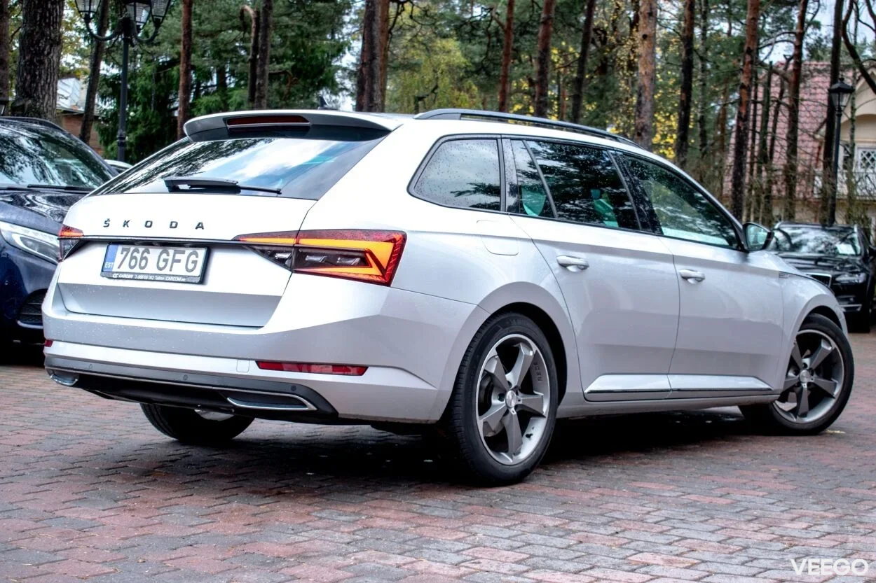 Skoda Superb Sportline Combi Facelift 2 110kW