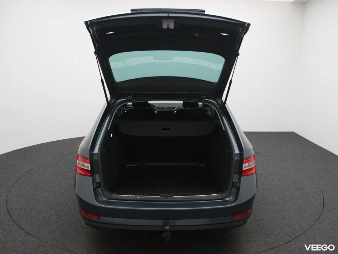 Skoda Superb 1.6 88kW