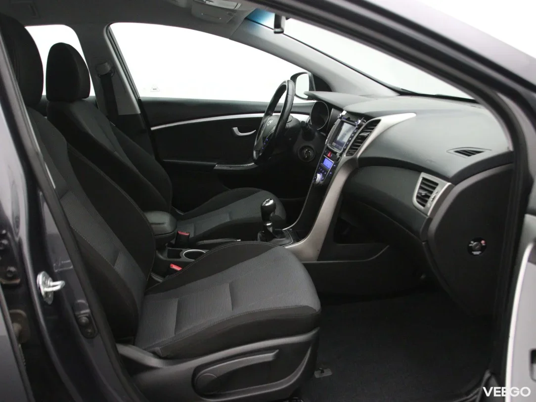 Hyundai i30 1.6 99kW