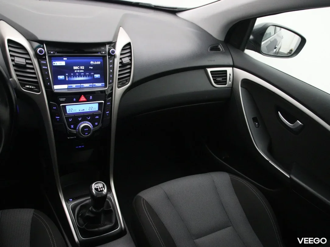 Hyundai i30 1.6 99kW