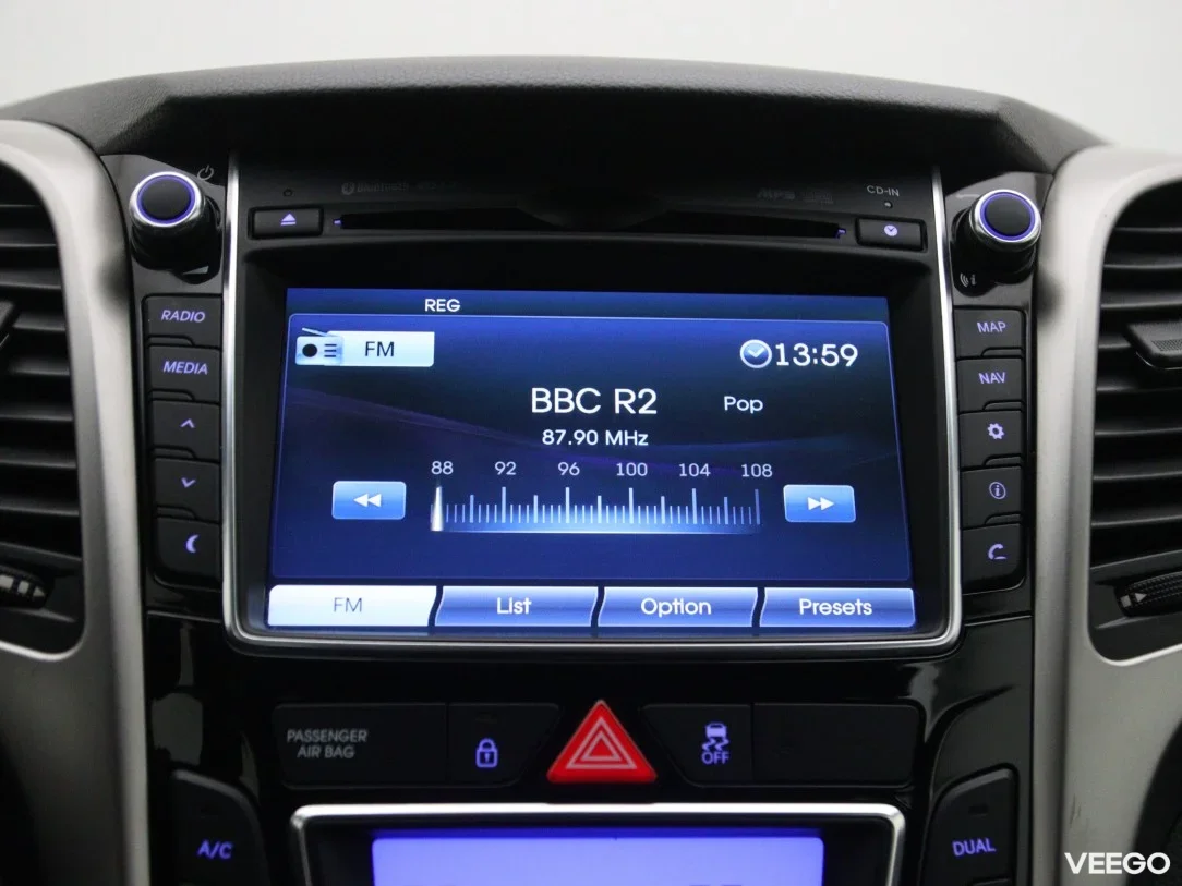 Hyundai i30 1.6 99kW