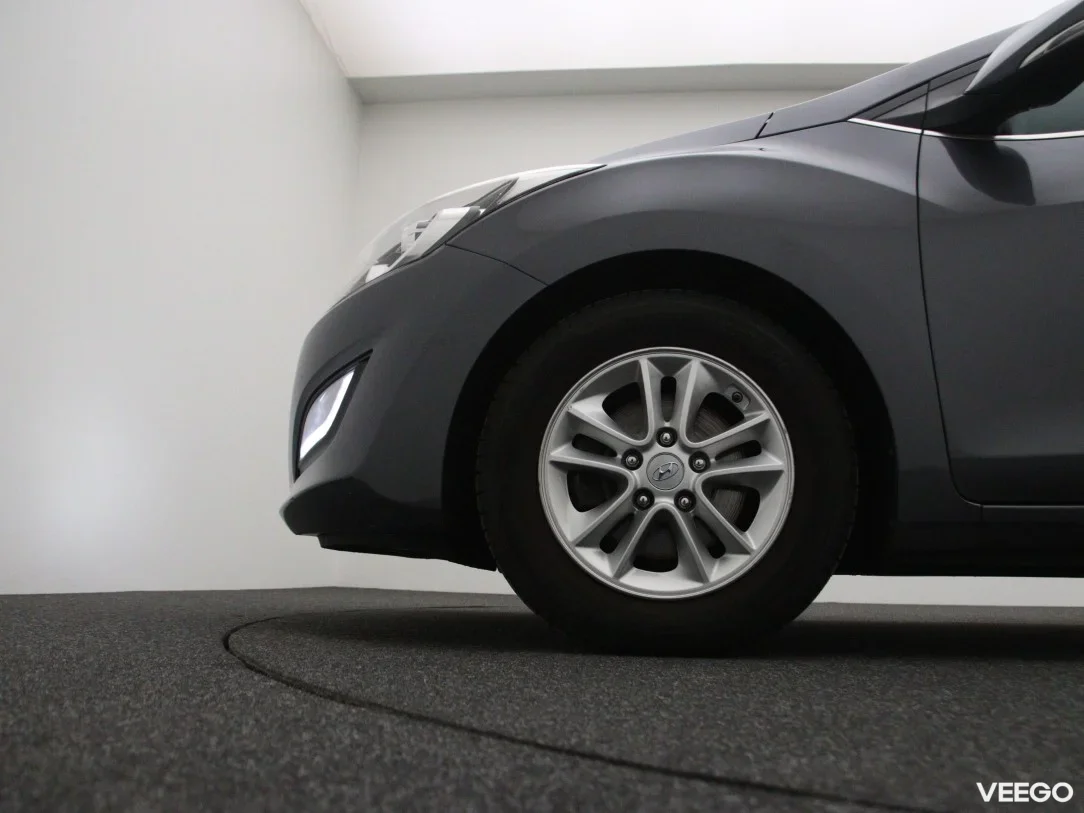 Hyundai i30 1.6 99kW