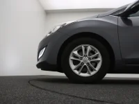 Hyundai i30 1.6 99kW thumbnail