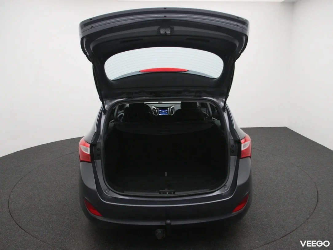 Hyundai i30 1.6 99kW