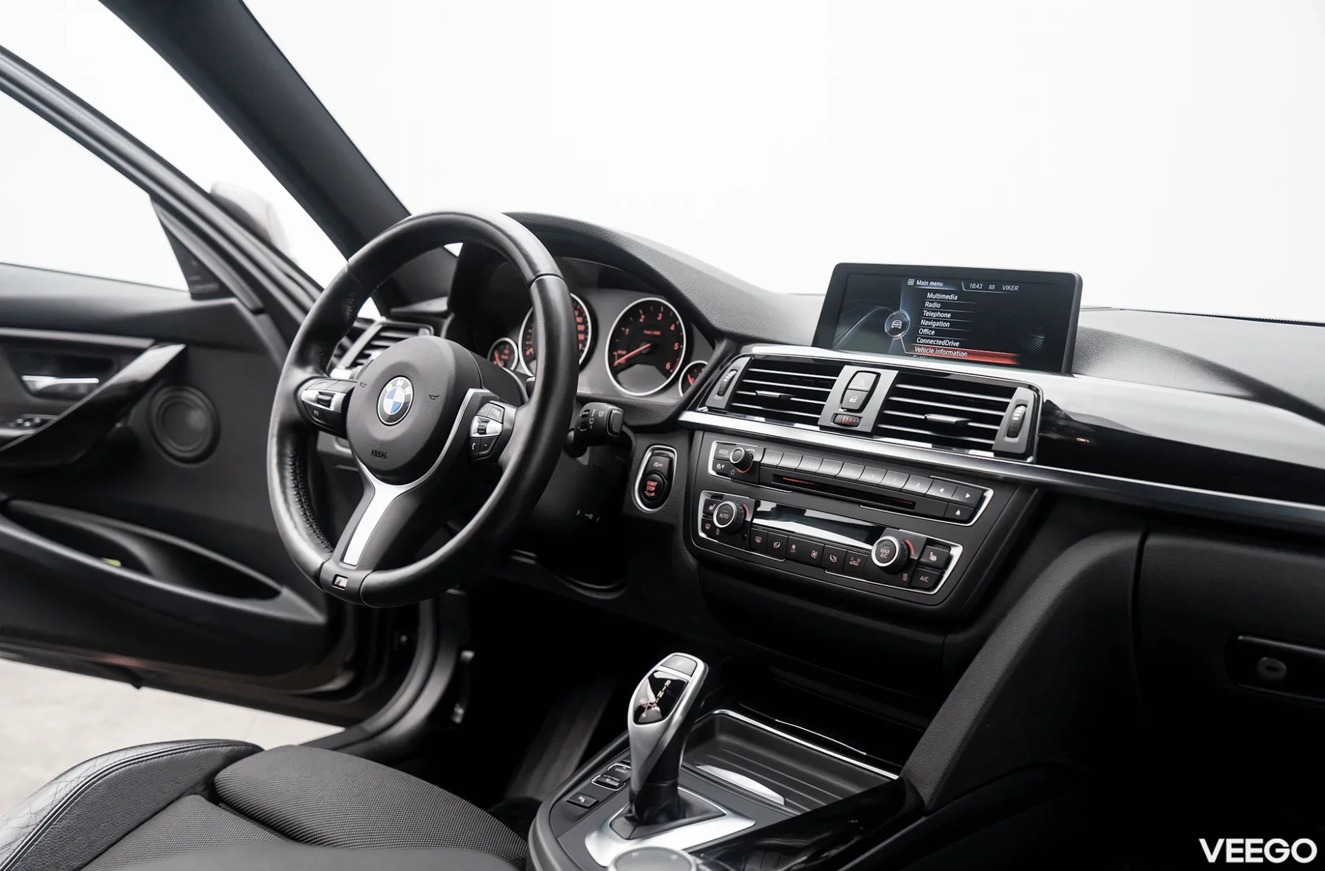 BMW 335 d xDrive Modern Line 3.0 230kW