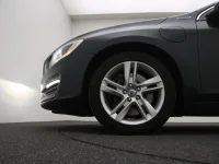 Volvo V60 2.4 158kW thumbnail