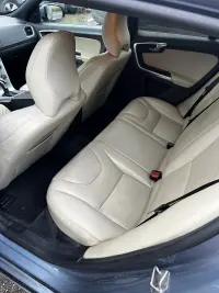 Volvo V60 2.0 140kW thumbnail