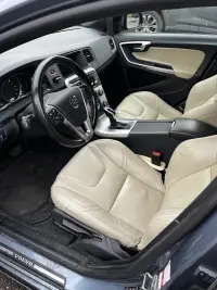 Volvo V60 2.0 140kW thumbnail