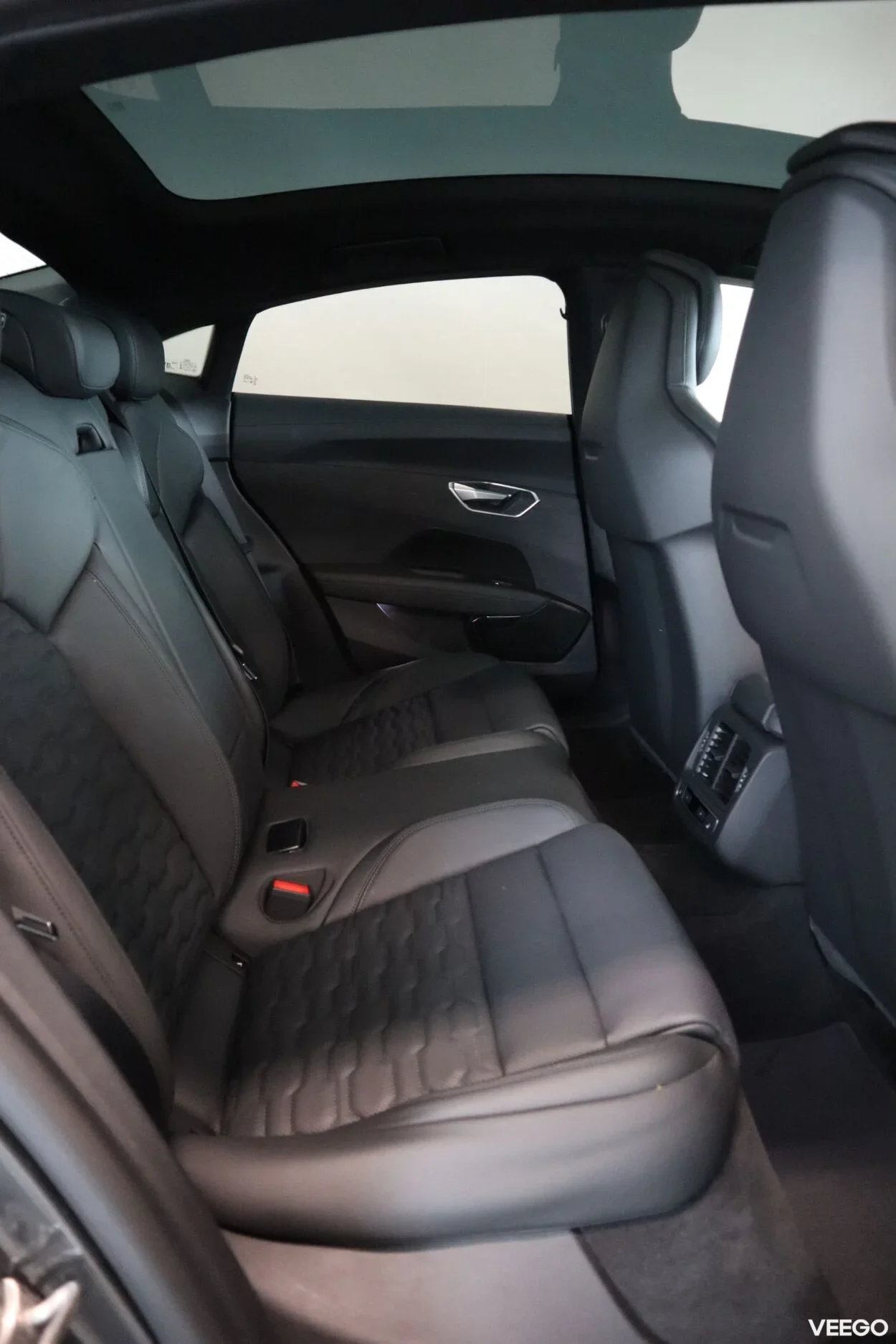 Audi e-tron GT 140kW