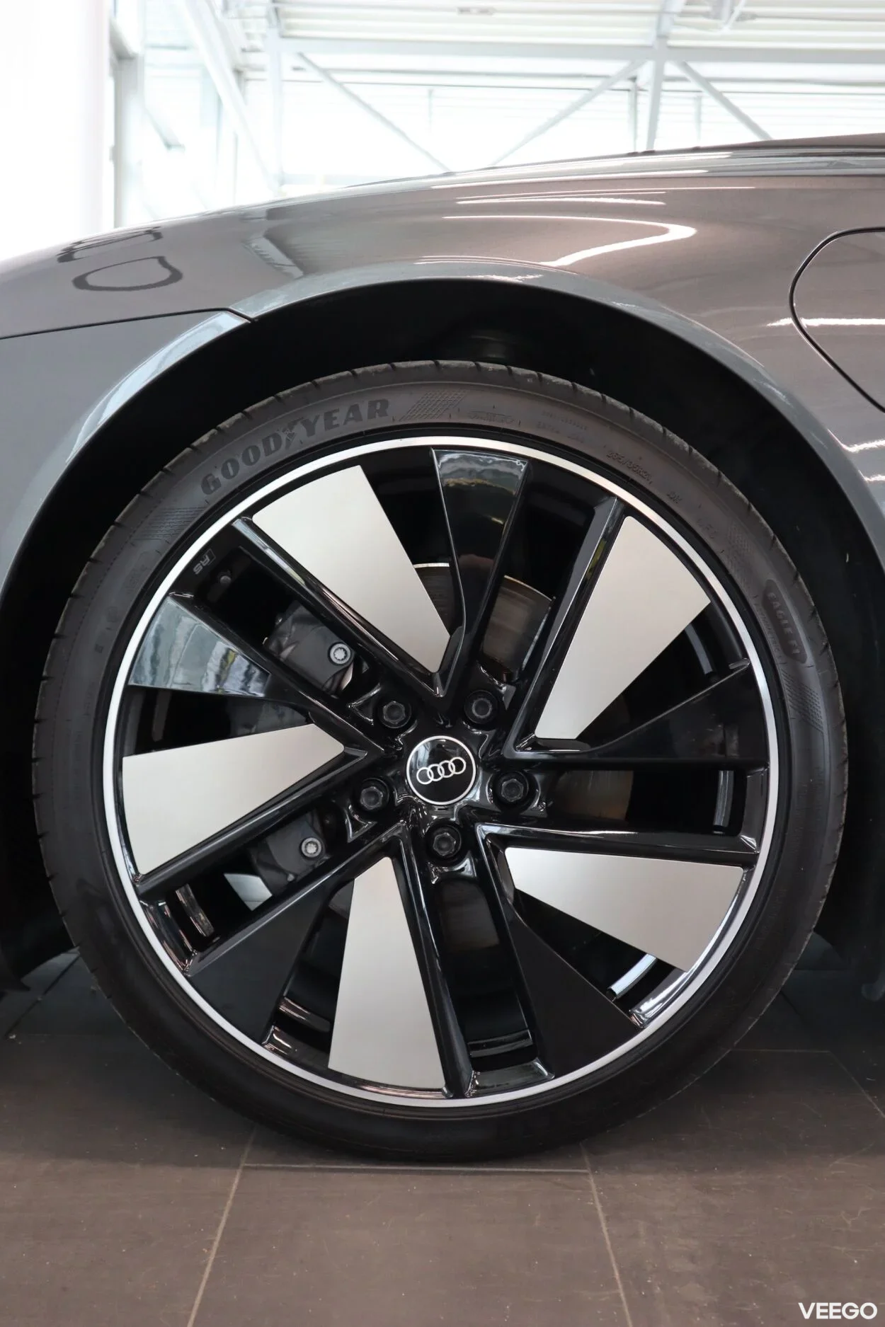 Audi e-tron GT 140kW