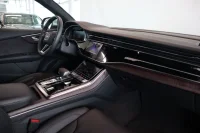 Audi Q8 210kW thumbnail