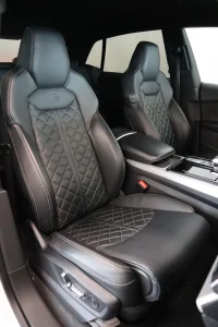 Audi Q8 210kW thumbnail