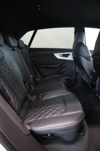 Audi Q8 210kW thumbnail