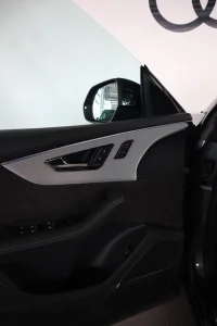 Audi Q8 210kW thumbnail