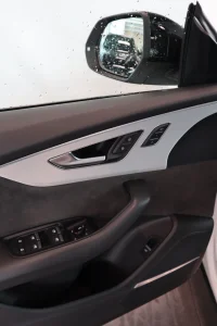 Audi Q8 210kW thumbnail