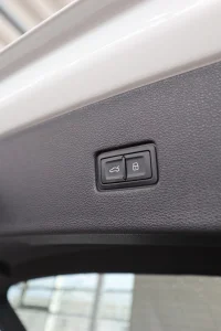 Audi Q8 210kW thumbnail