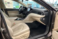 Toyota Camry Luxury Business Hybrid 2.5 131kW thumbnail