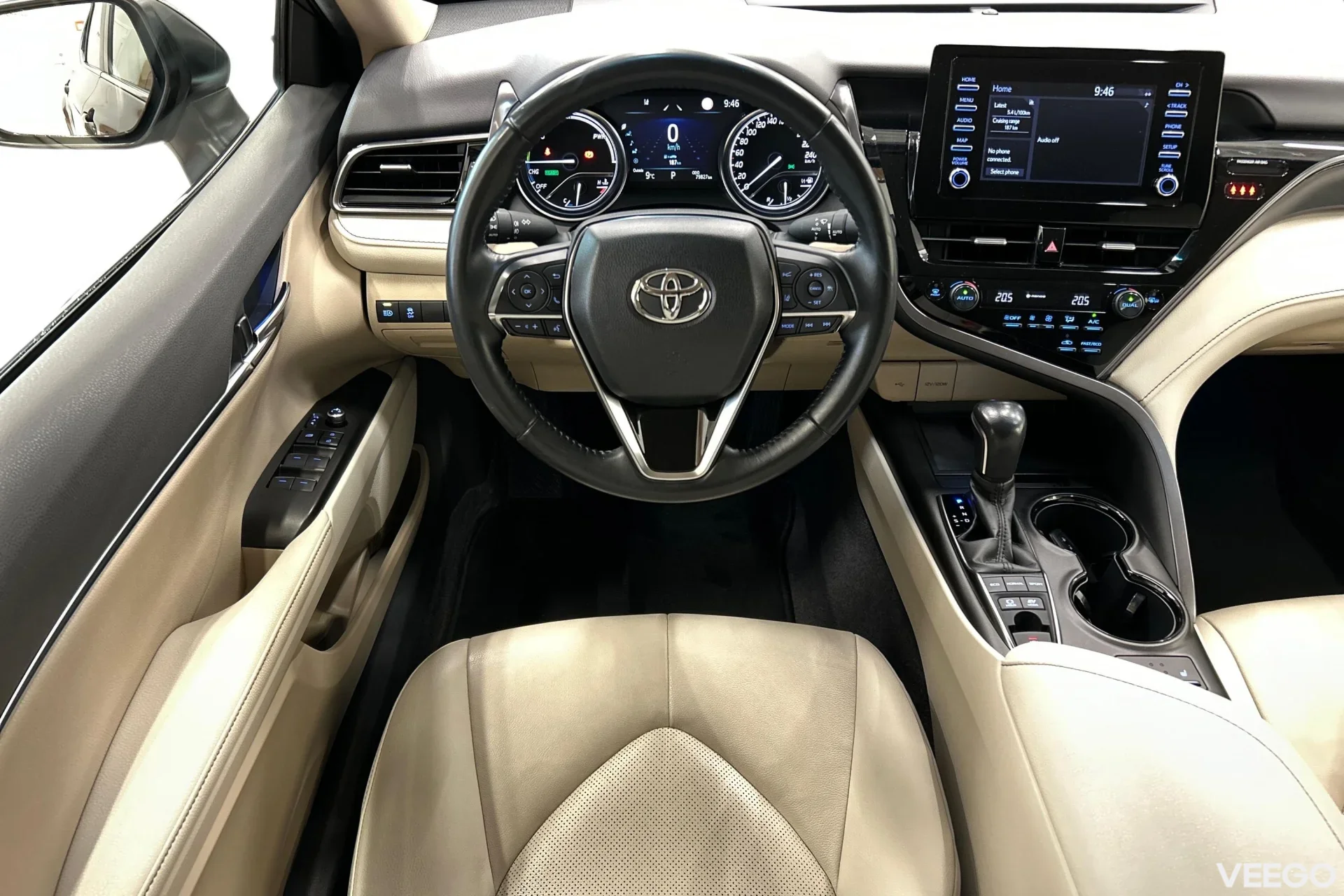 Toyota Camry Luxury Business Hybrid 2.5 131kW