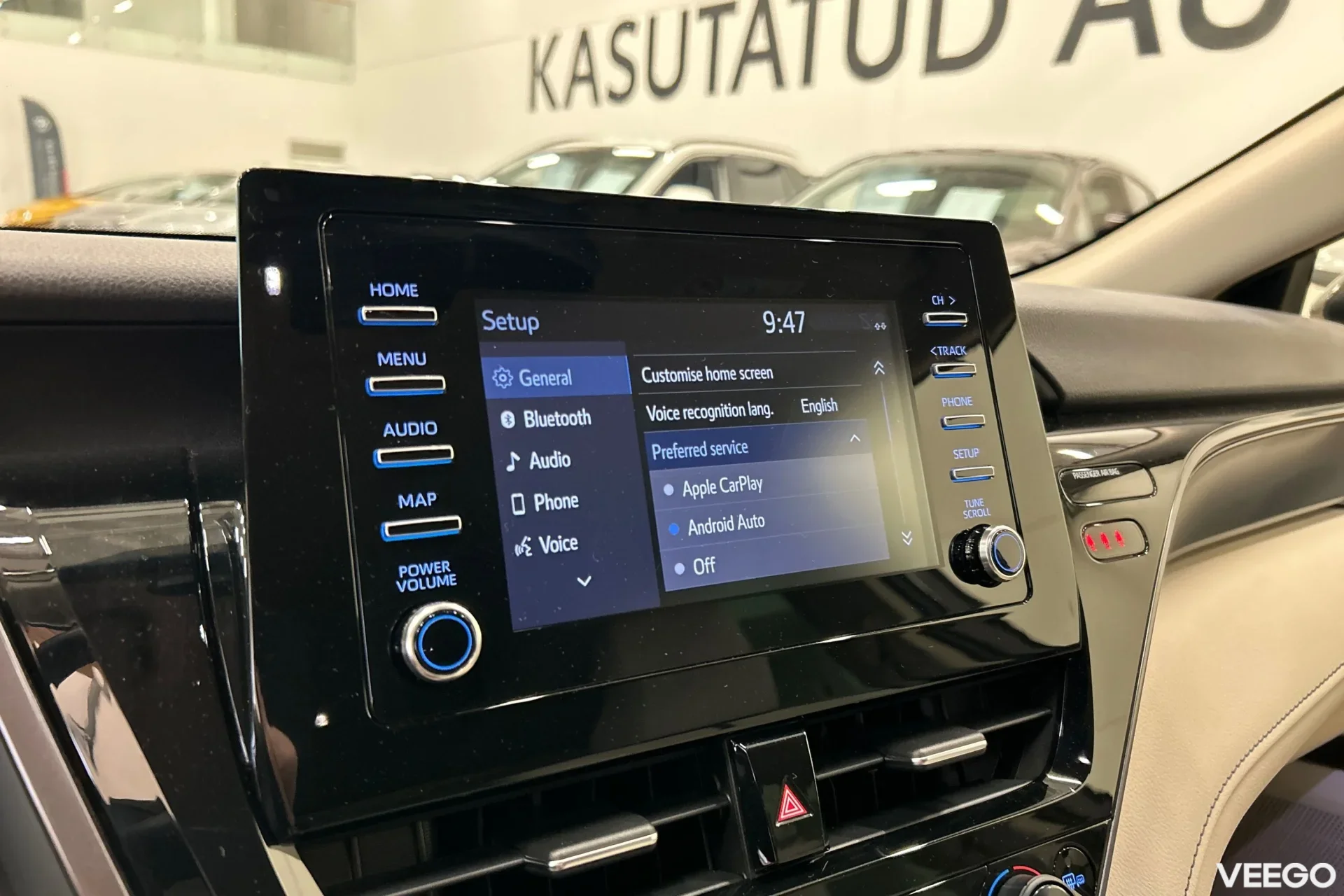 Toyota Camry Luxury Business Hybrid 2.5 131kW