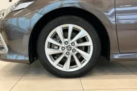 Toyota Camry Luxury Business Hybrid 2.5 131kW thumbnail