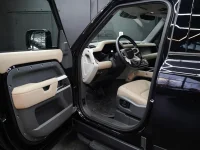 Land Rover Defender 3.0 183kW thumbnail